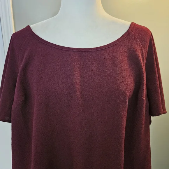 Torrid Burgundy Women's Size 2 Crop Top Shirt New With Tags - Picture 4 of 12